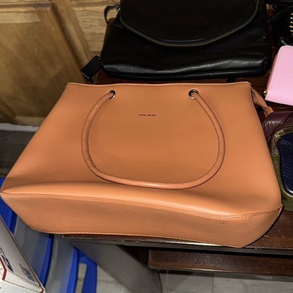 Pixie mood - Picture 1 of 7